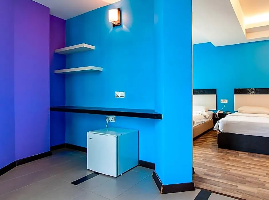 E Hotel-1