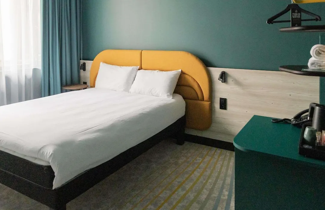 Ibis Styles Brugge Centrum-1