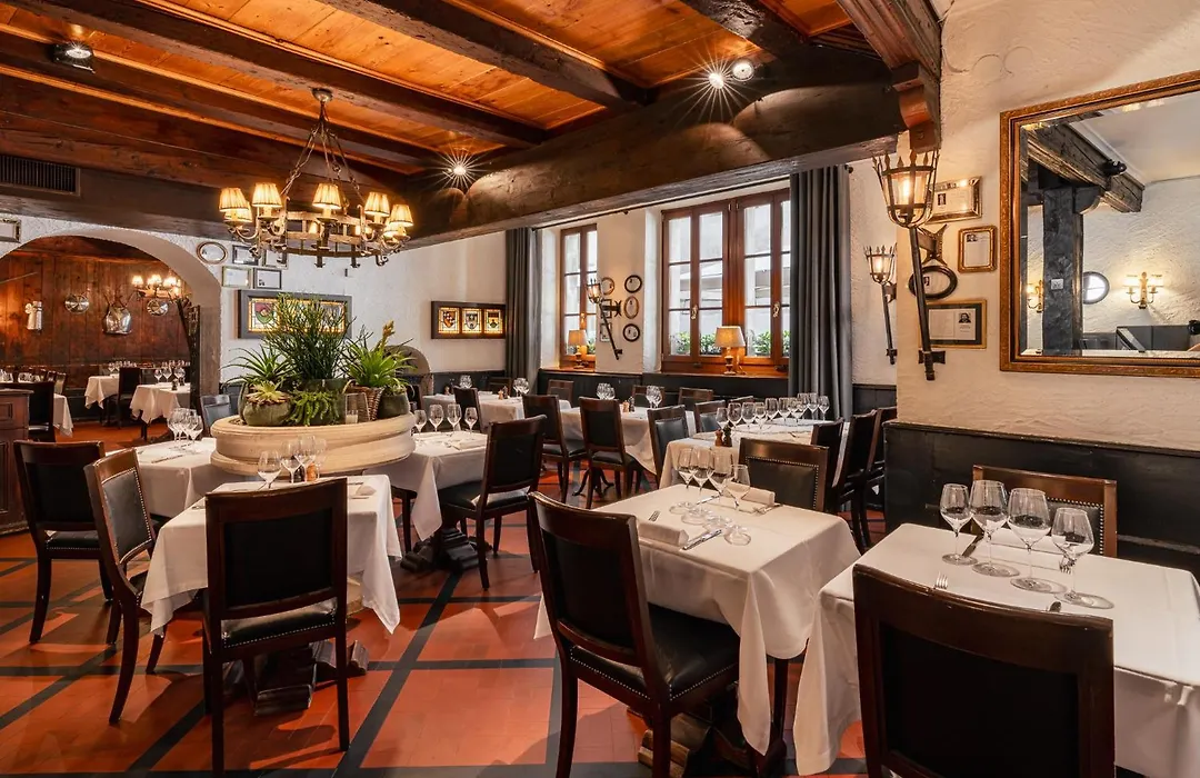 Hotel Les Armures-1