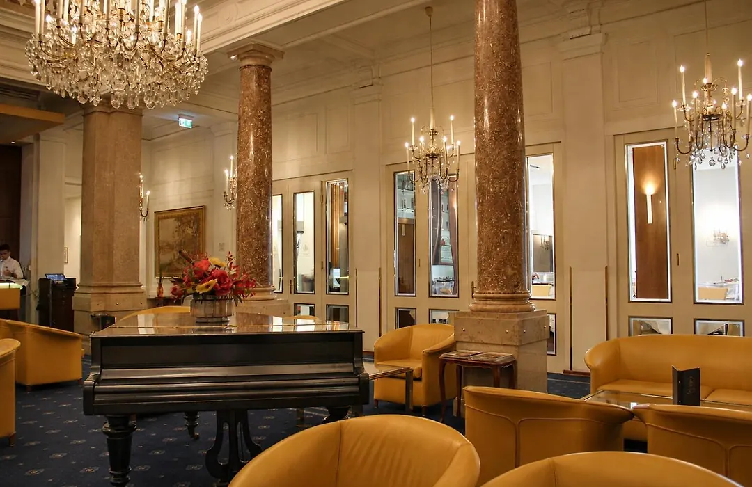 Hotel Ambassador-1