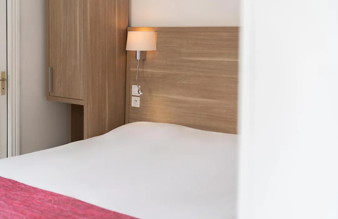 Casa Serena Paris Hôtel-1
