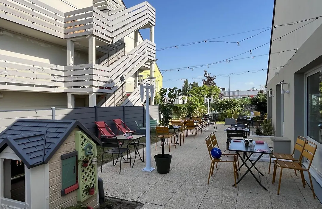 Campanile Tours Sud - Chambray-Les-Tours-1
