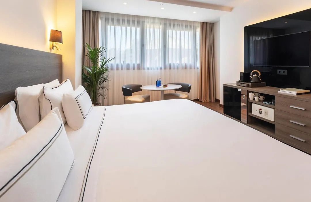 Meliá Madrid Serrano-1