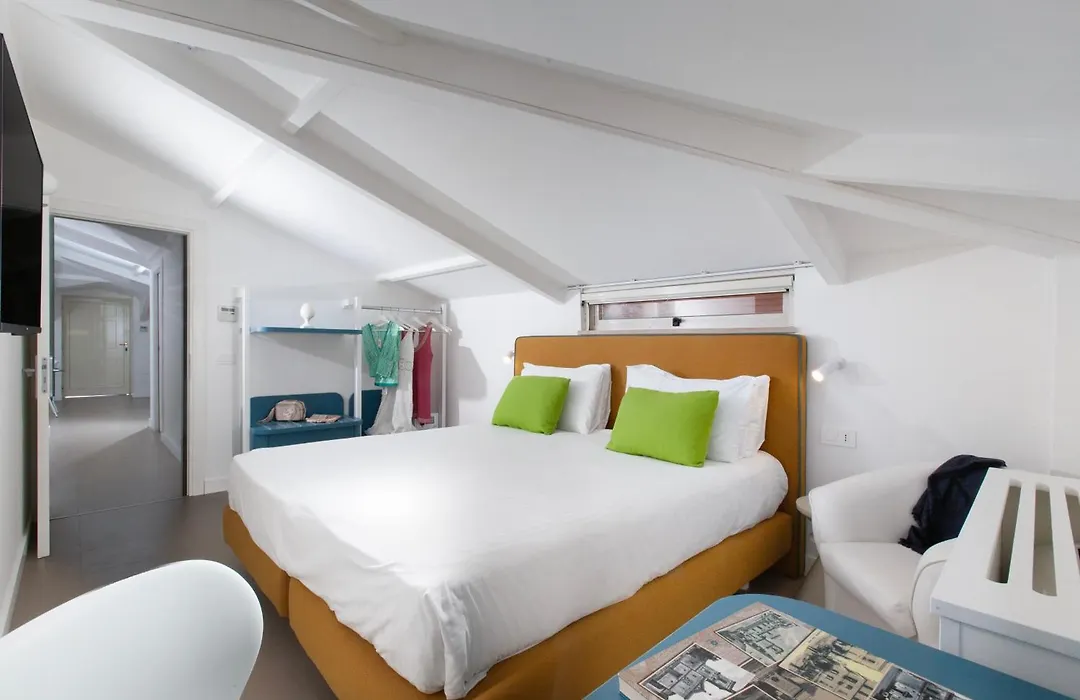 Hotel Tasso Suites & Spa-1