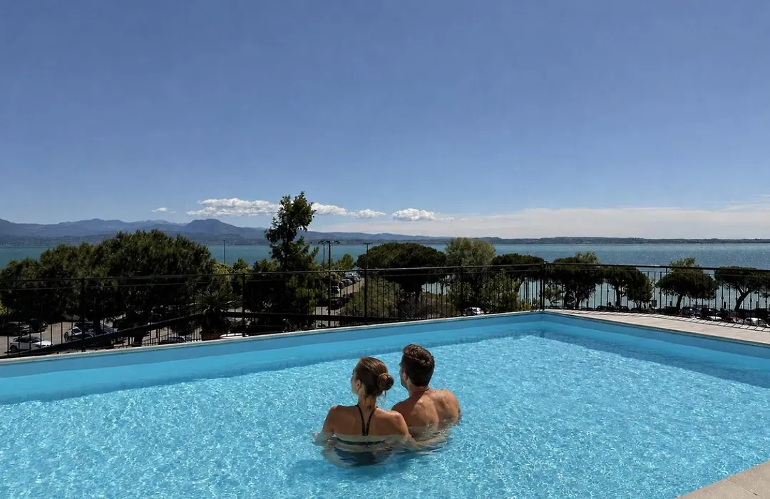 Alevic Hotel Sirmione-1