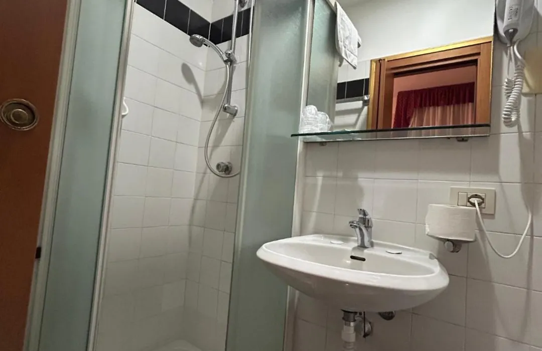 Hotel Vienna-1