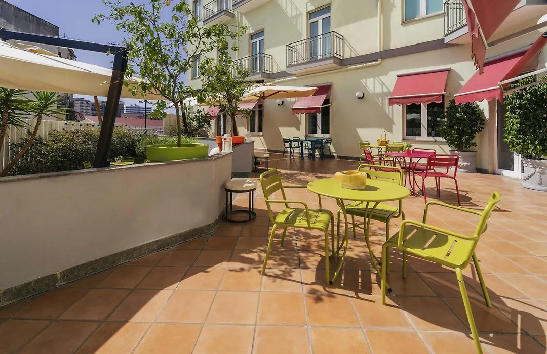 Ibis Styles Napoli Garibaldi-1