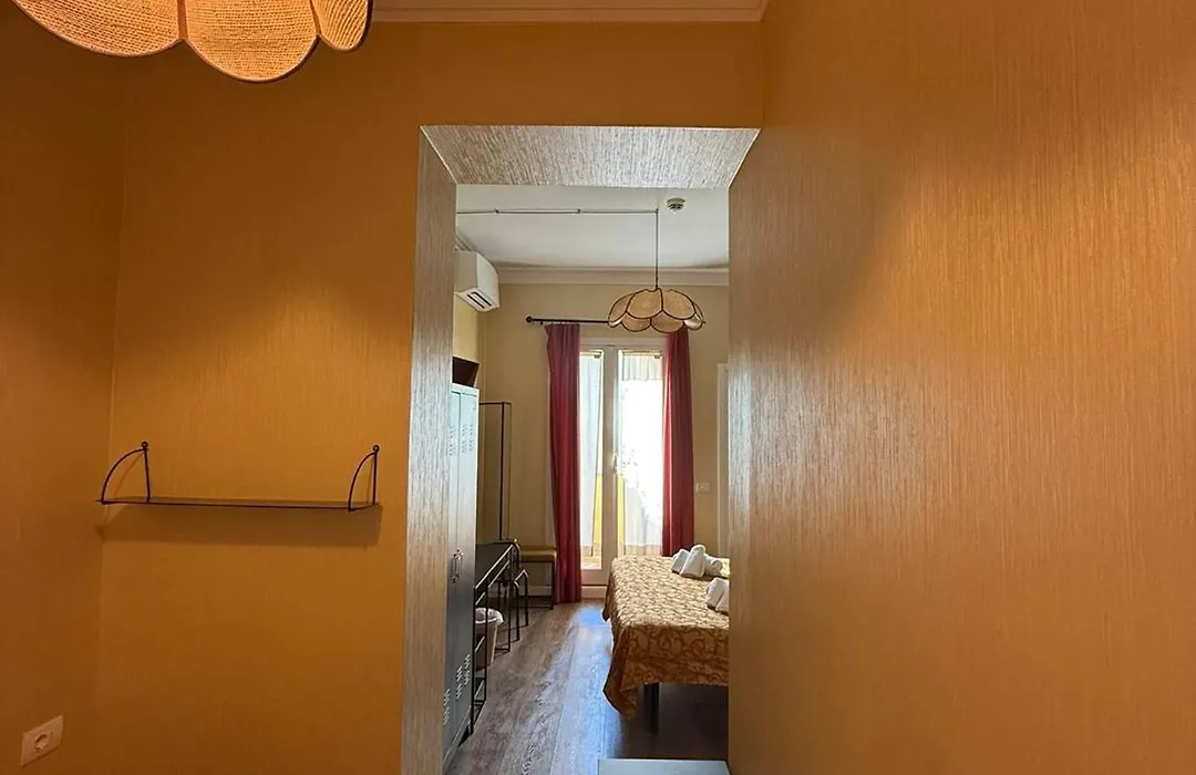 Hotel Montreal-1