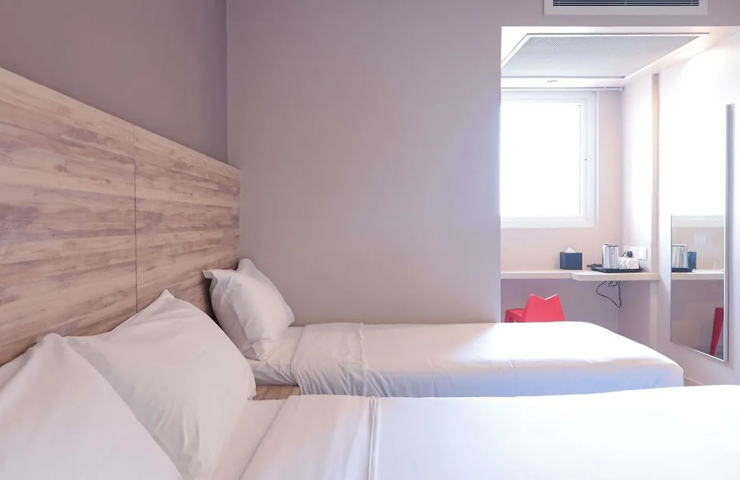 Ibis Budget Singapore Clove-1