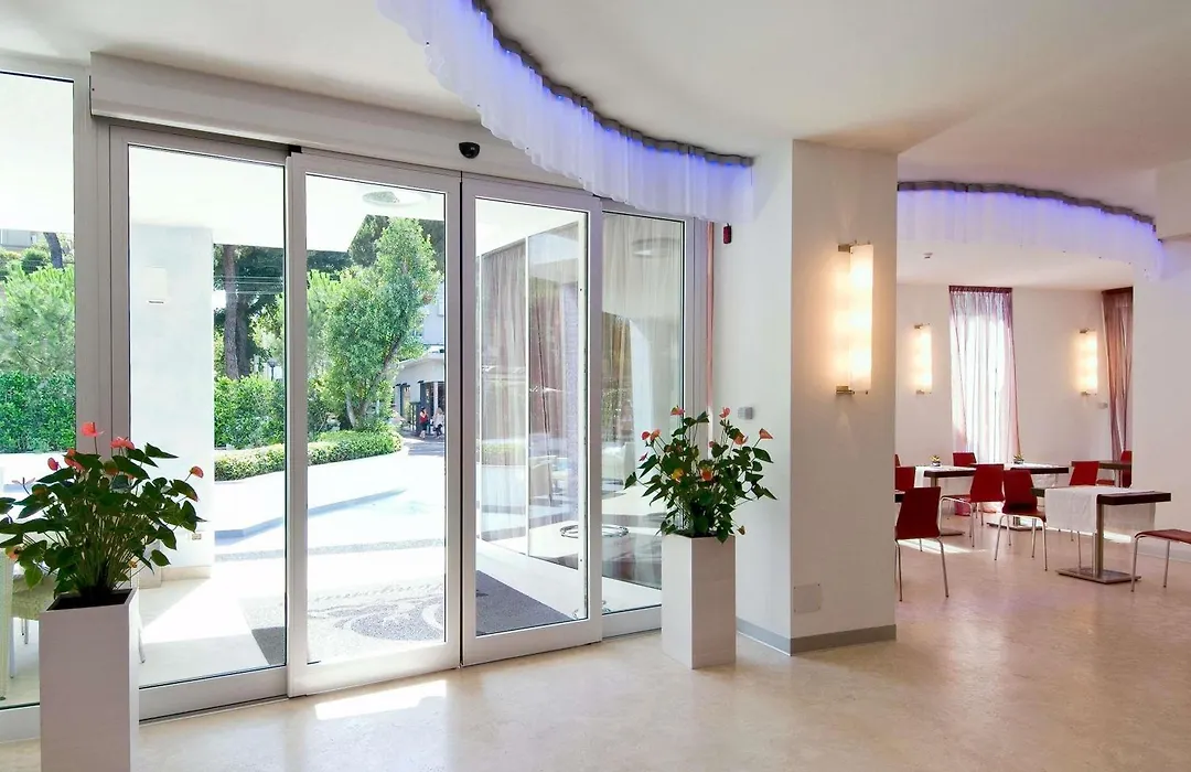 Mercure Rimini Lungomare-1