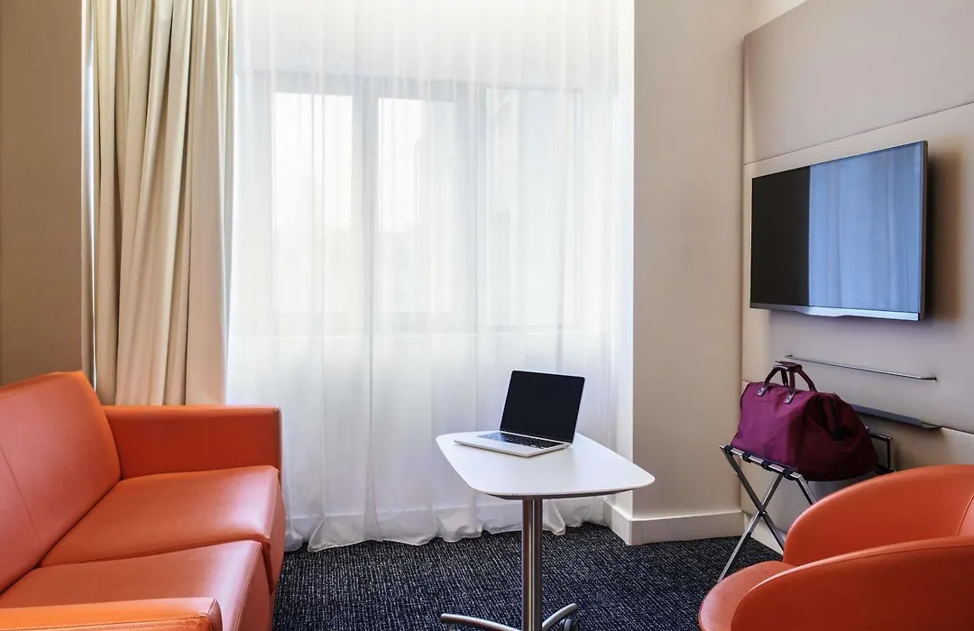 Mercure Nantes Centre Grand Hotel-1