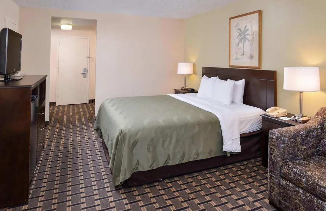 Quality Inn & Suites Montebello - Los Angeles-1