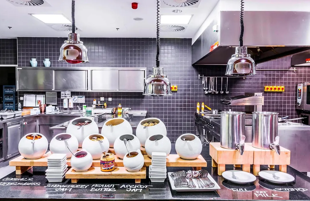 Courtyard By Marriott Pilsen-1