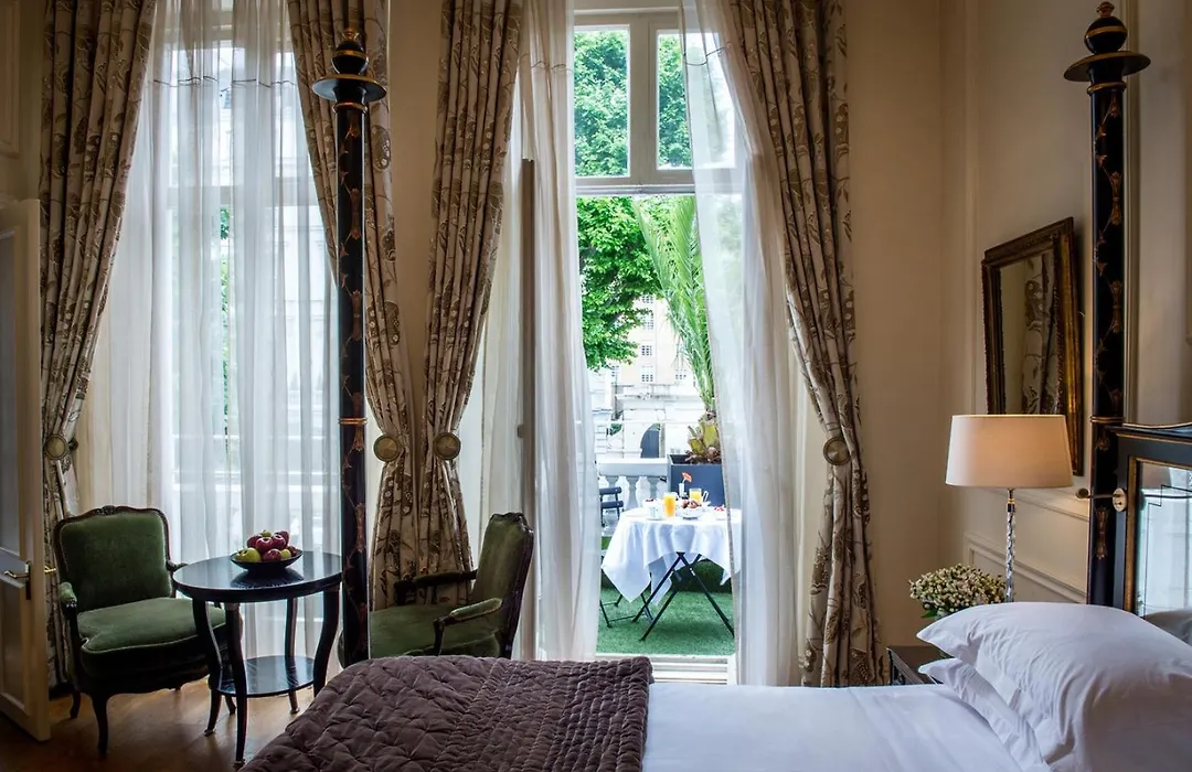 The Kensington Hotel-1
