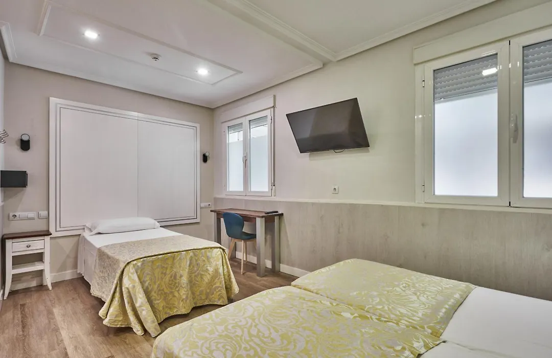 Hostal Madrid-1