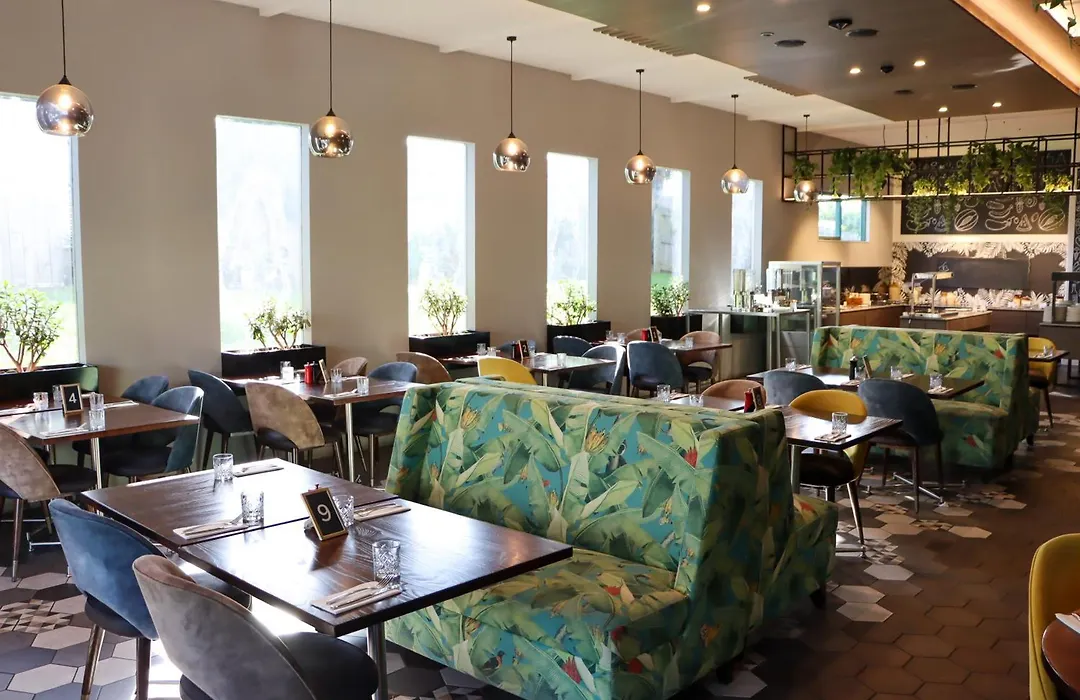 Jetpark Auckland Airport Hotel-1