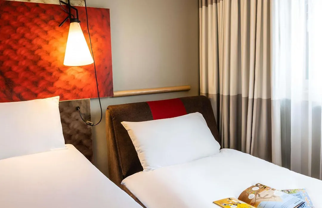 Ibis Manchester Centre Princess Street-1