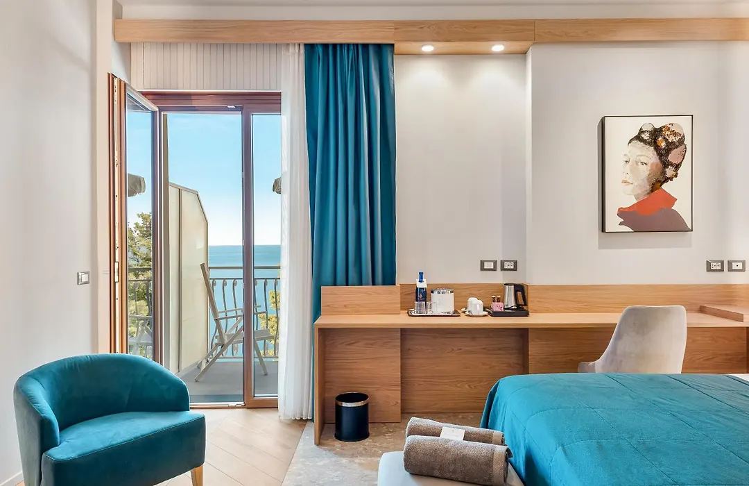 Hotel Porto Roca-1