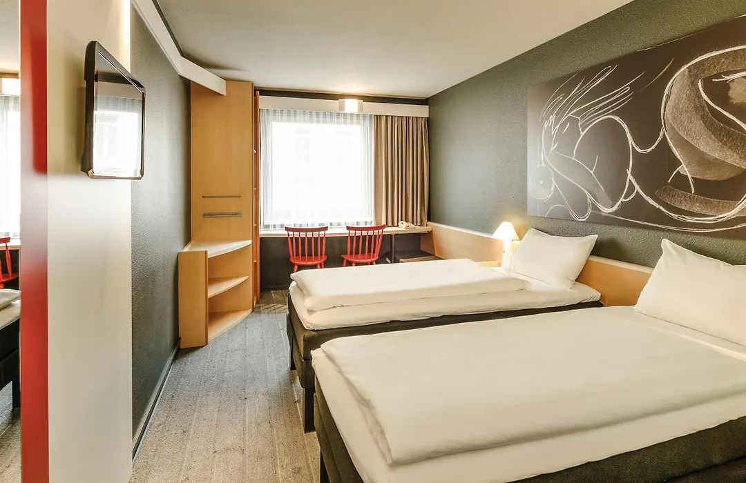 Ibis Wien City-1