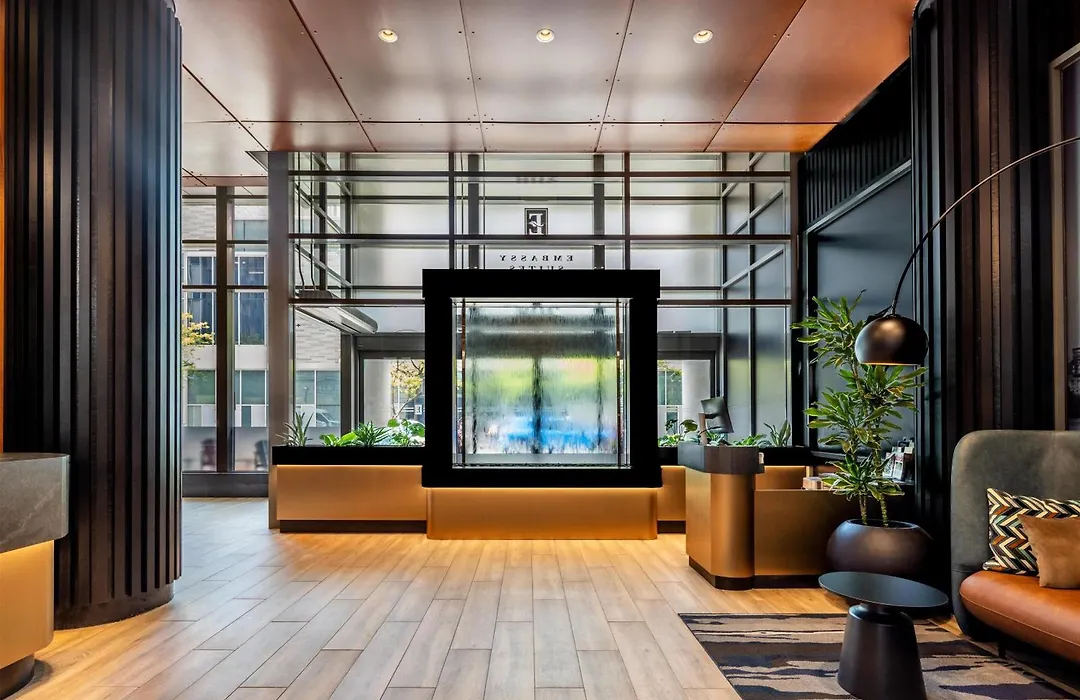 Embassy Suites By Hilton - Montreal-1
