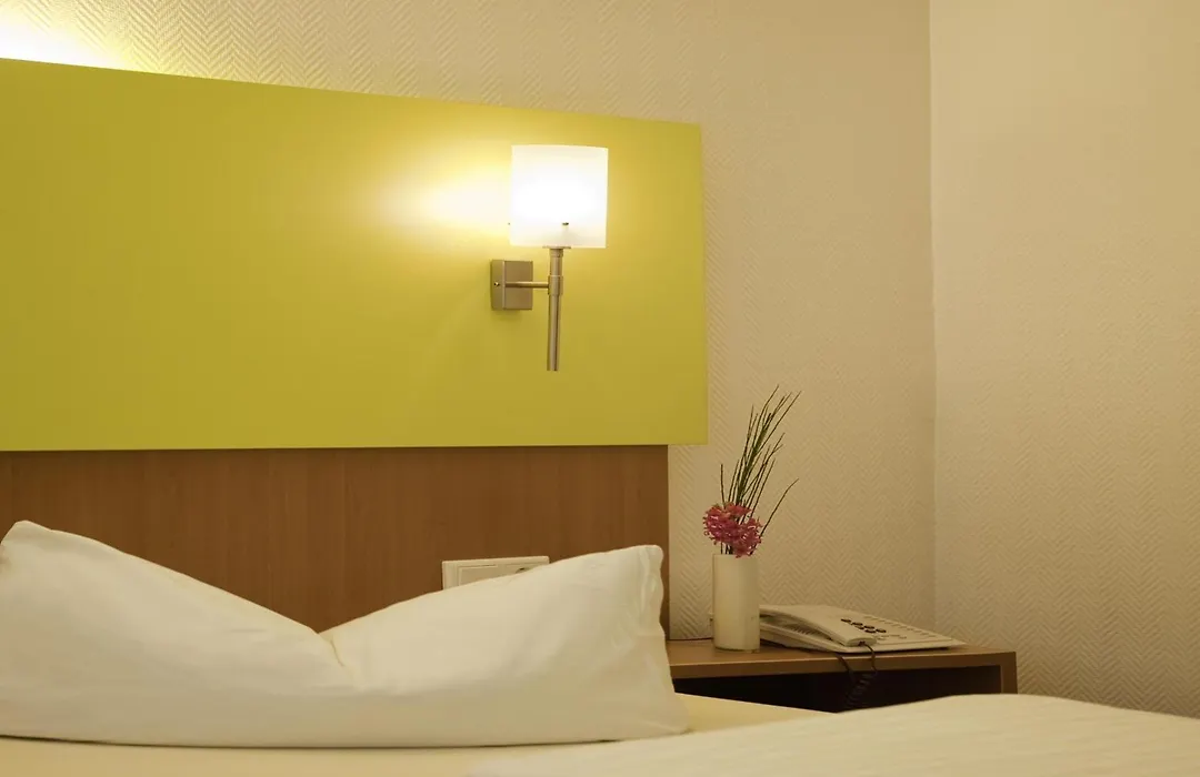 Ibis Styles Frankfurt City-1