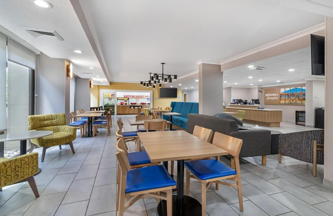 Hampton Inn Albany-Wolf Road-1