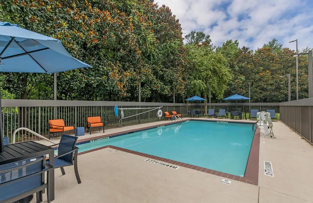 Hampton Inn & Suites Atlanta Airport West Camp Creek Pkwy-1