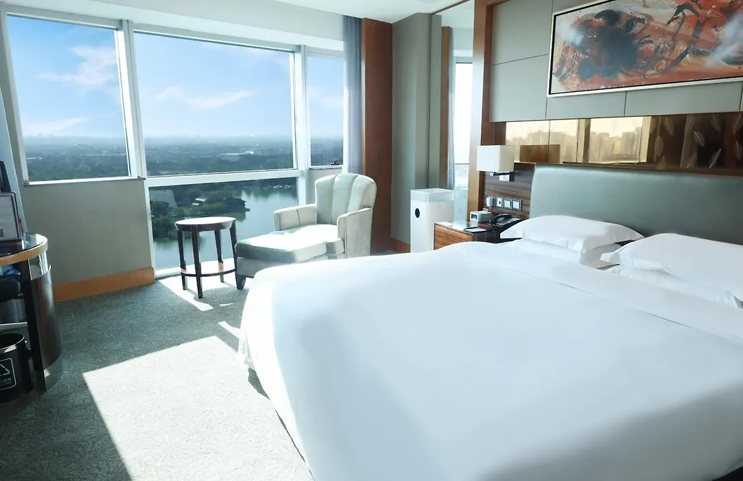 Lake View Hotel-1