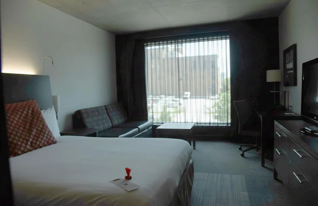 Grand Hotel Times Sherbrooke-1