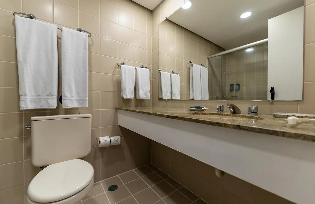 Hotel Deville Curitiba-1