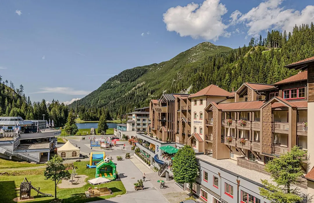 Hotel Zauchenseehof-1