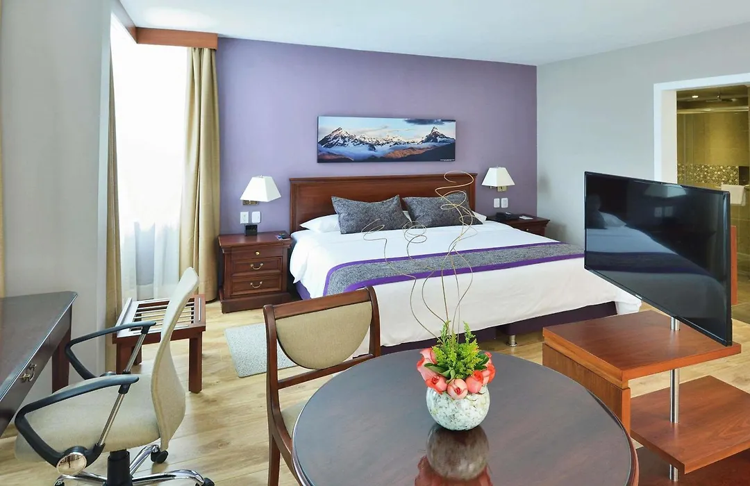 Mercure Alameda Quito-1