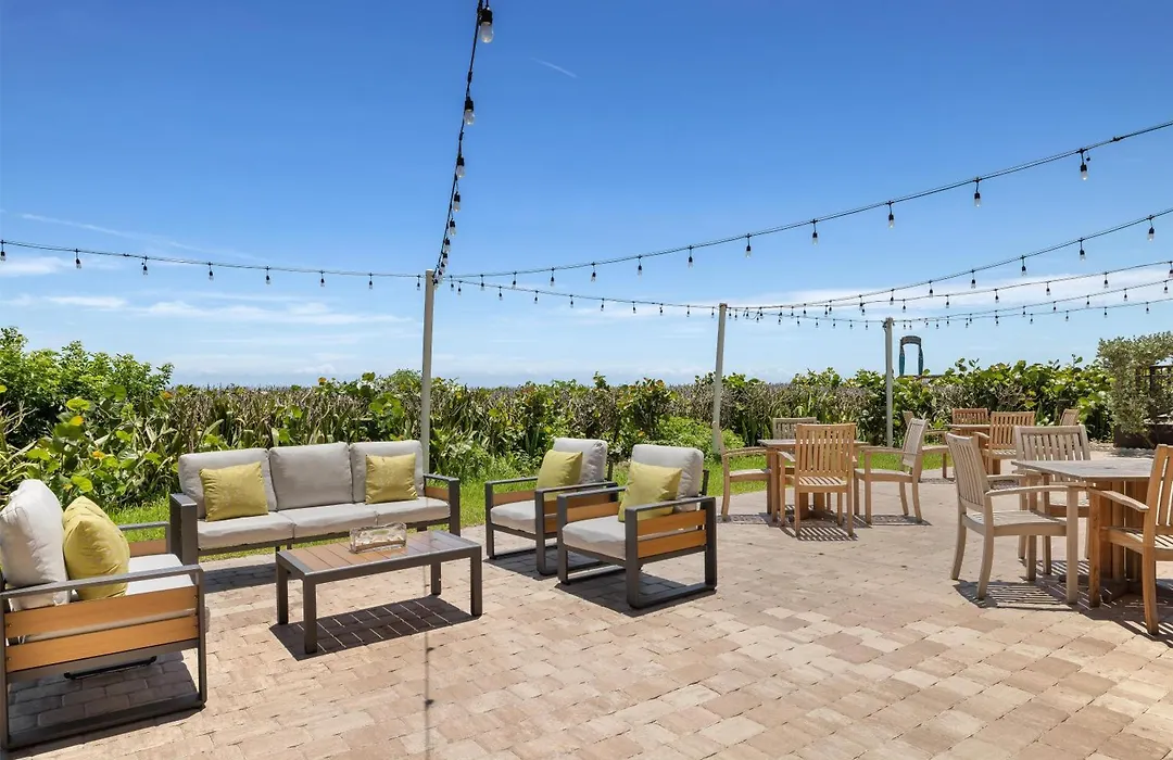 Doubletree Suites By Hilton Melbourne Beach Oceanfront-1