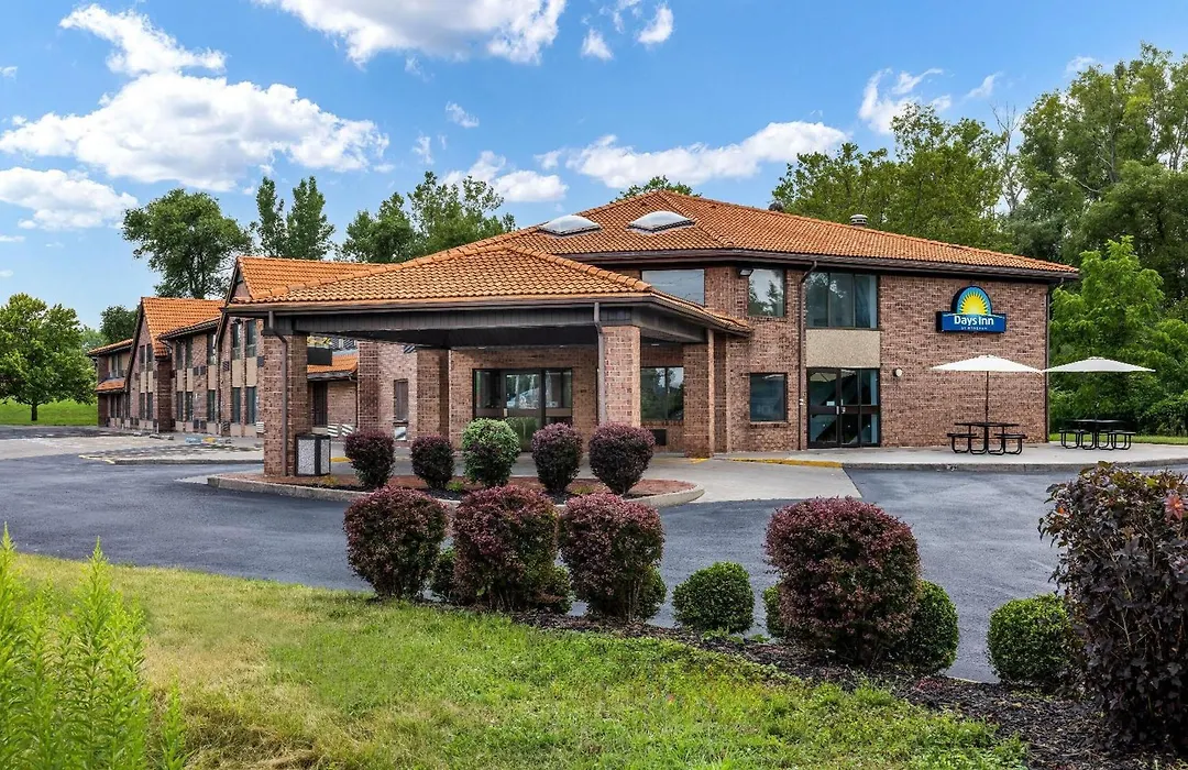 Days Inn By Wyndham Geneva/Finger Lakes-1