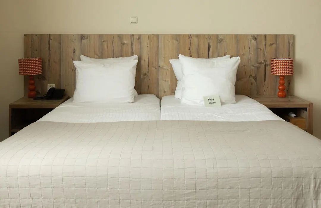 Forest Hotel-1