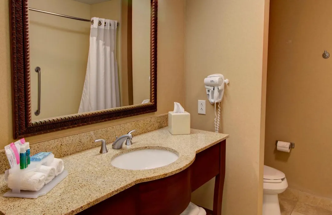 Holiday Inn Express & Suites Sioux City-South By Ihg-1