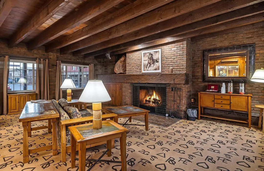 Dude Rancher Lodge-1