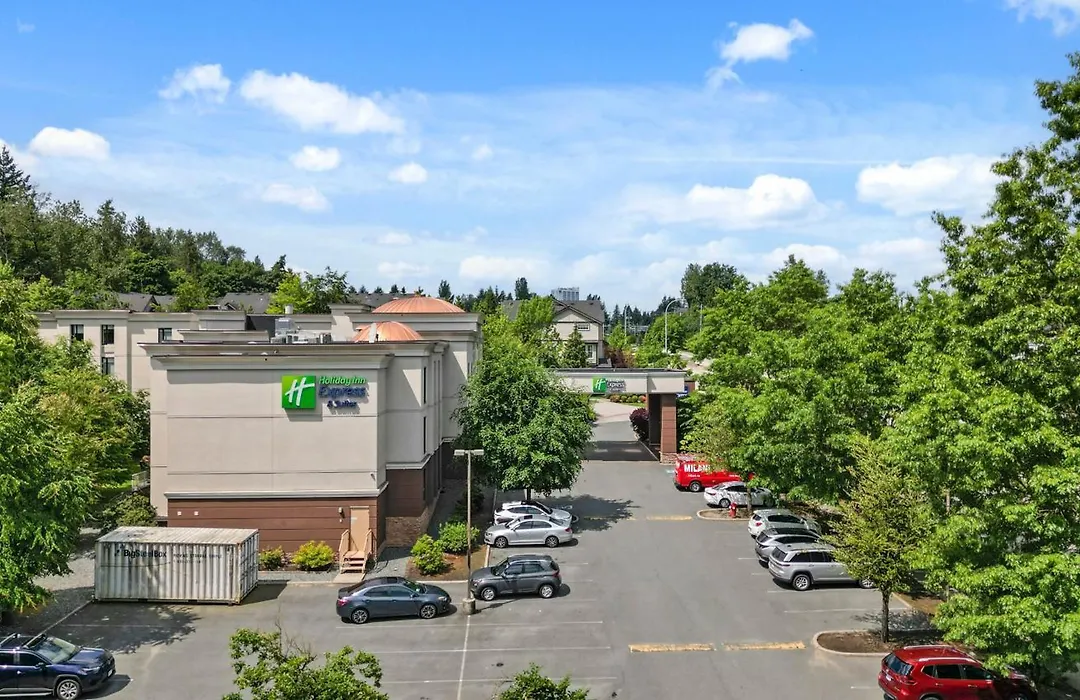 Holiday Inn Express And Suites Surrey By Ihg-1