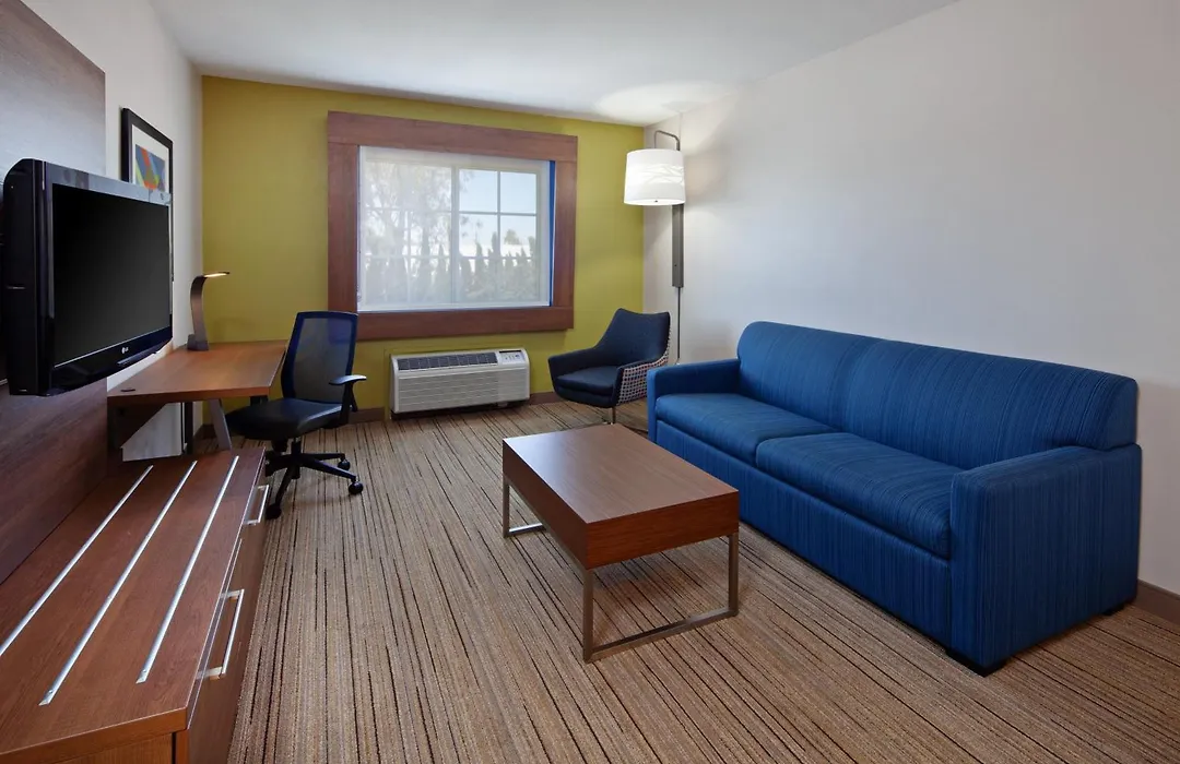 Holiday Inn Express Hotel&Suites San Diego-Escondido, an IHG Hotel-1