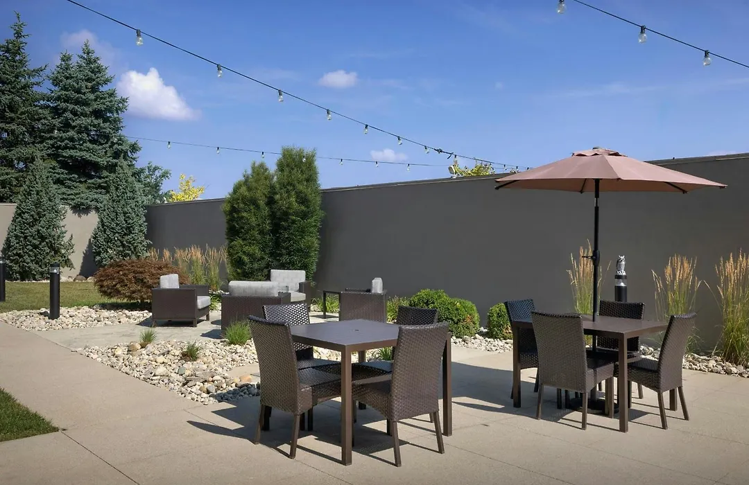 Courtyard By Marriott Dayton Beavercreek-1