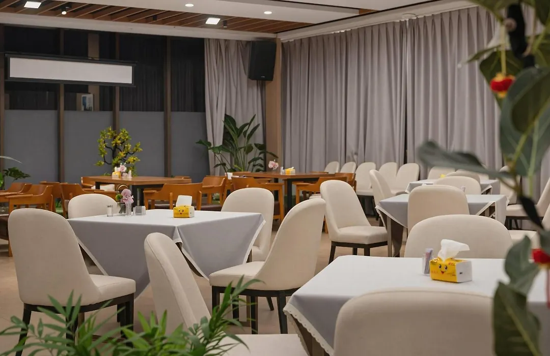 Shenzhen Ramada Plaza, North Railway Station-1