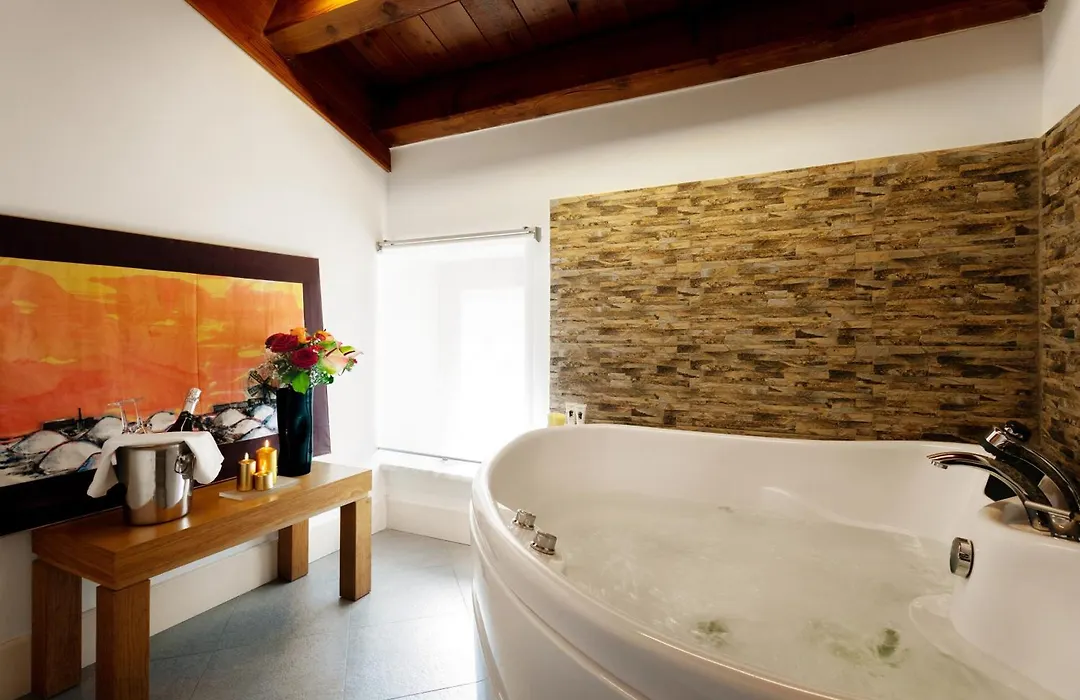 Palazzo Brunaccini Boutique Hotel-1