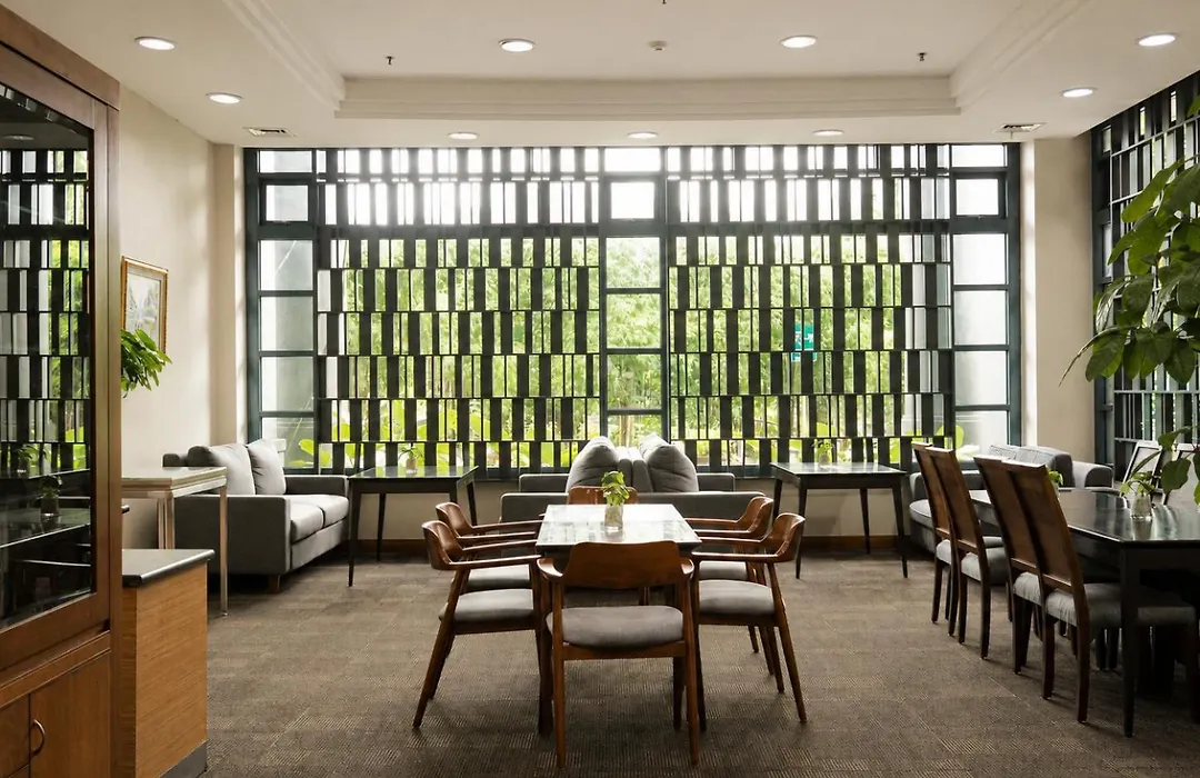 Grand Tropic Suites Hotel-1
