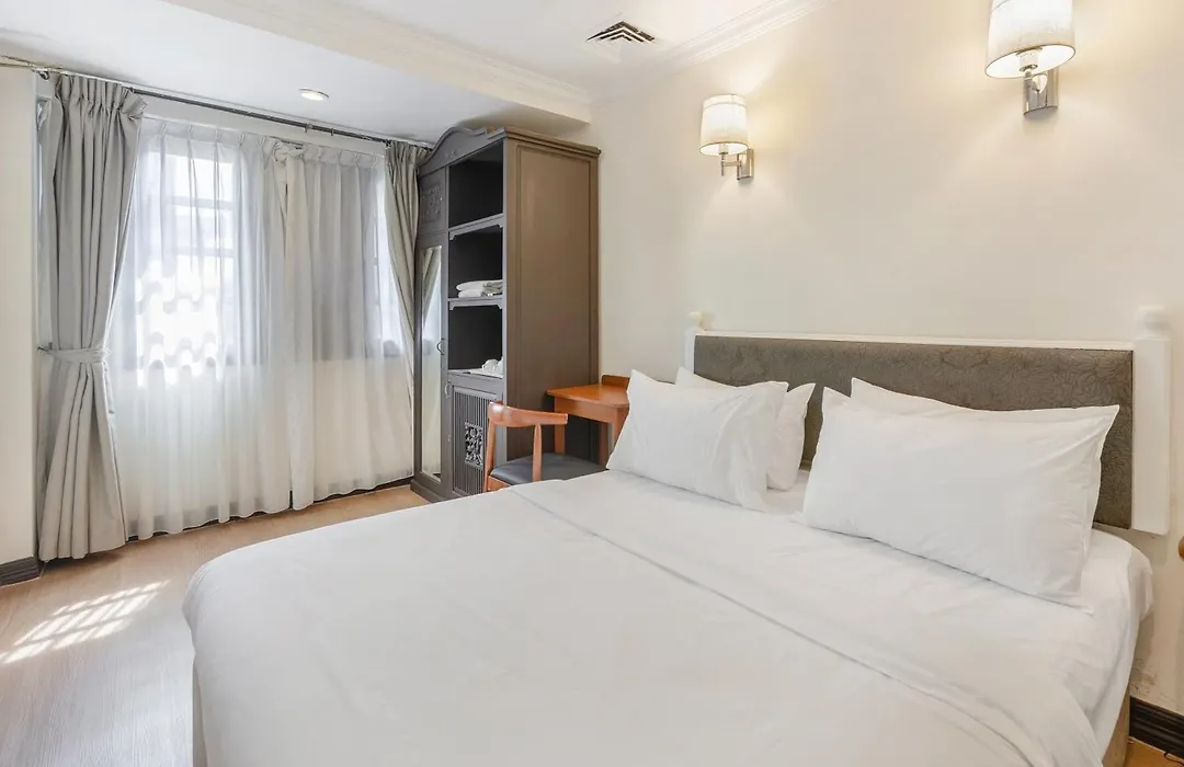 Inn At Temple St By Q Loft Newly Renovated-1