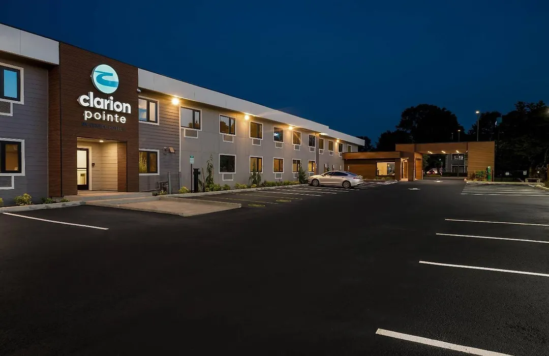 Clarion Pointe Kent - Seattle South-1