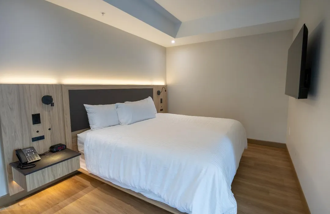 Hotel Le Manoir Baie-Comeau-1