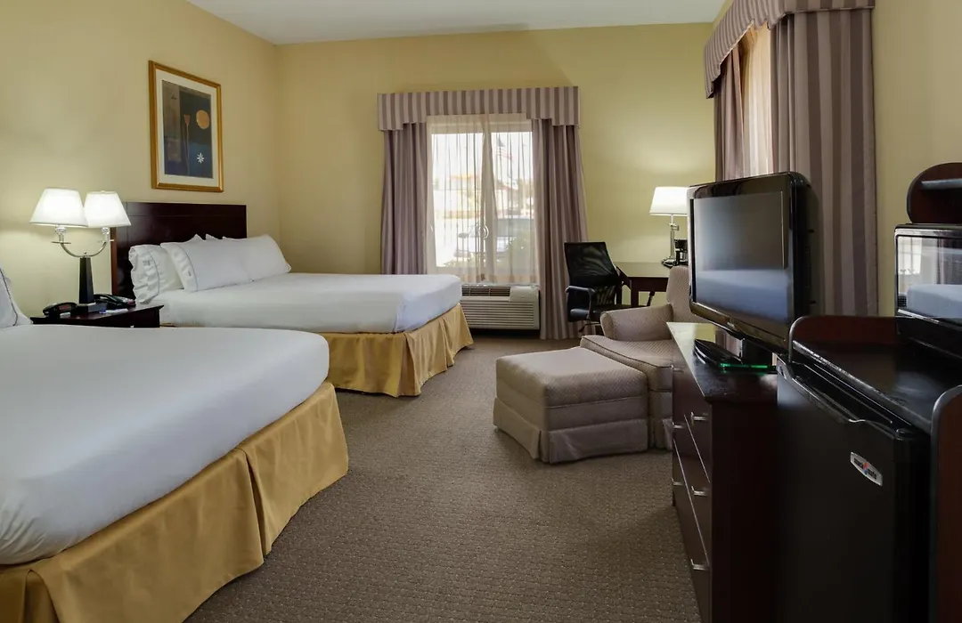 Holiday Inn Express & Suites Sebring By Ihg-1