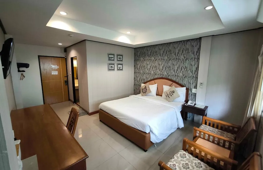 At Bangkok Hotel-1
