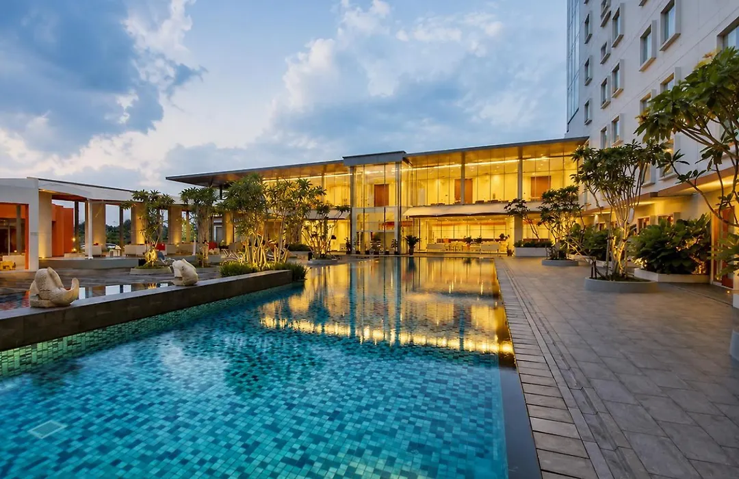 Harris Hotel Sentul City Bogor-1
