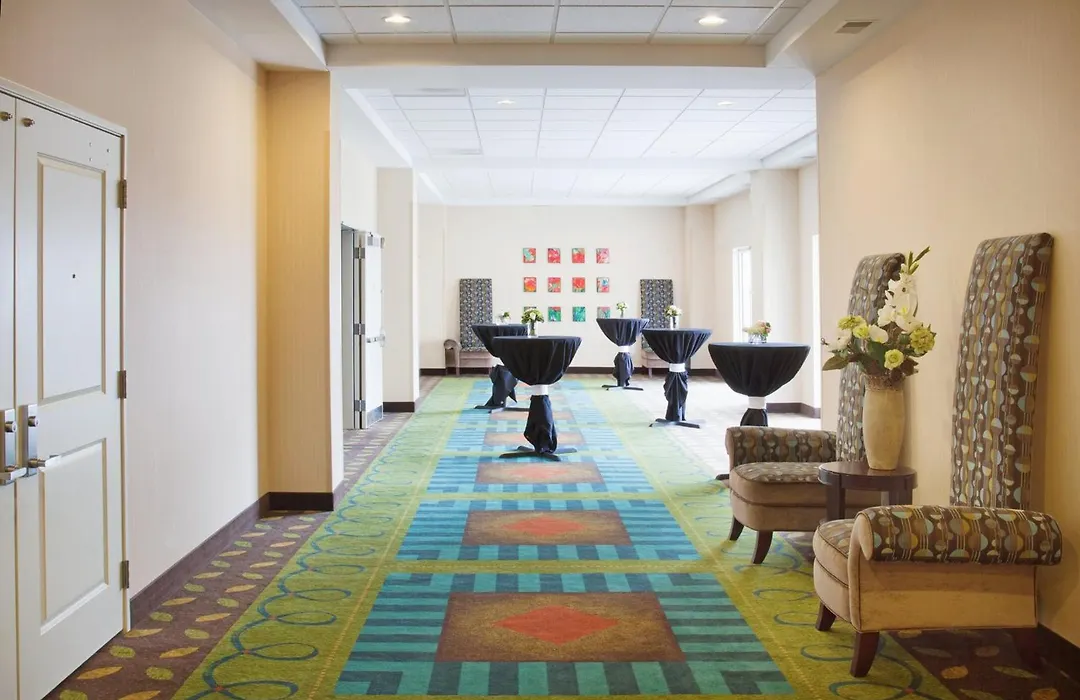 Holiday Inn Lincoln Southwest By Ihg-1